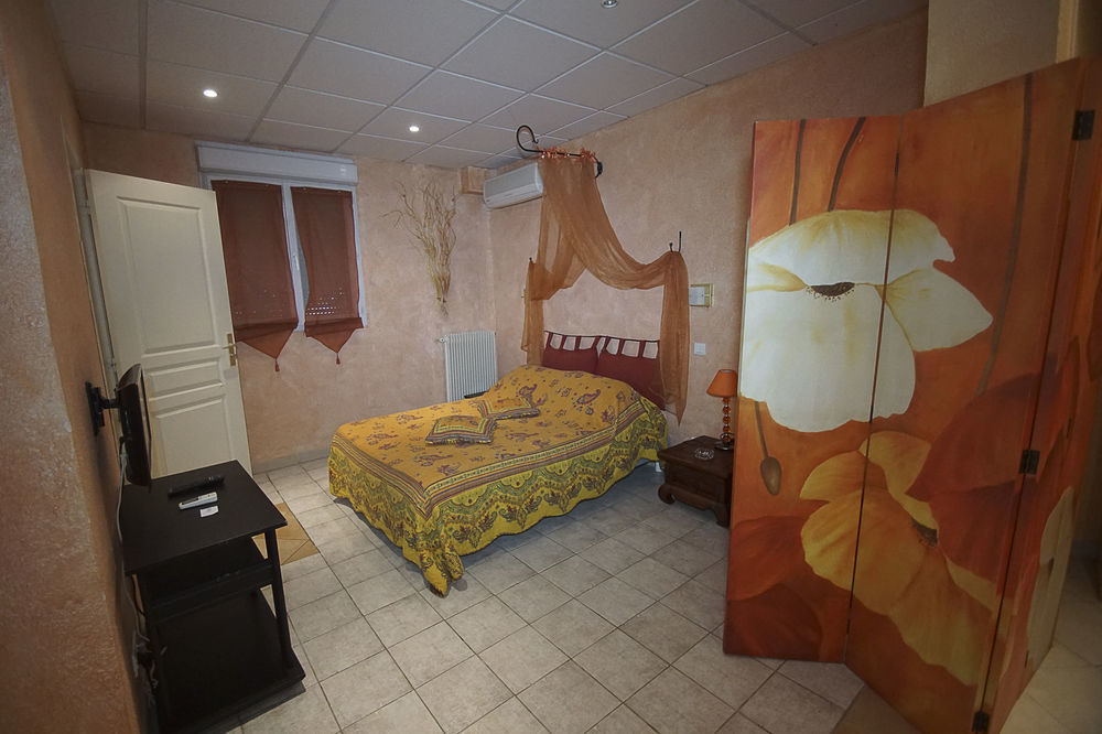 Hotel Le Derby Cagnes-sur-Mer Exteriör bild